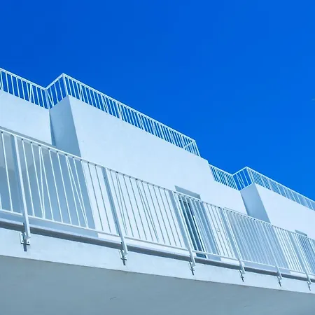 Smart Ugento Отель