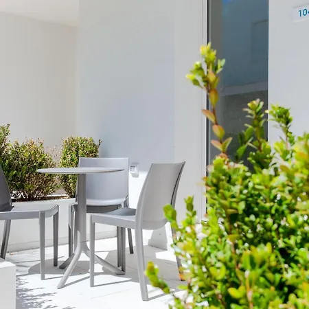 Smart Ugento Hotell 3*